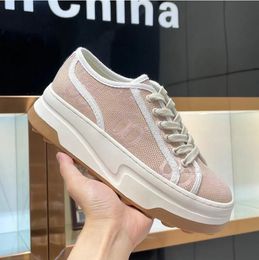 Tennis Treck 1977 Designer Schoenen Lage Sneakers Beige Heren Luxe Ontwerpers Sneaker Mode Canvas Tennisschoen Stoffen Versieringen 5cm Dikke Zool Schoenen