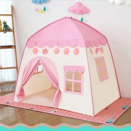 Tenten en schuilplaatsen Princess House Castle Kids Tent Space Speel draagbaar kindervouwbaar voor meisjes jongenskamer decoratie 1.3m