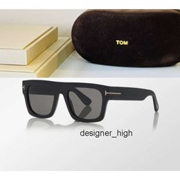 TF FT 847 Toms Fords Glasses Designer Classic Plate Brand para sitio web oficial 1: 1 Box High Beauty Outdoor Viajes
