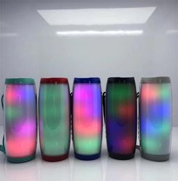 TG157 en haut-parleurs de lampe à LED portable étanche FM Radio Radio Wireless Boombox Mini Colonne Subwoofer Sound Box mp3 MP3 USB Téléphone Bass8772623