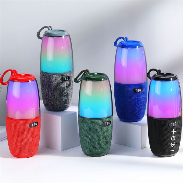 TG644 Altavoz Bluetooth inalámbrico Baile al aire libre portátil Luz LED RGB Estilo de rugby Diseño TWS Conectar FM U-Disk Tarjeta TF Subwoofer Estéreo Manos libres Altavoz de música