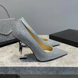 Hochwertige Pump-Damenabsätze, unregelmäßige hohe HLS-Designer-Schuhe, modische Rhinston-dekorative Satin-Arbeitsschuhe, lässige Abendparty, Hochzeit, Lackleder, Damen-Hochzeitsschuhe