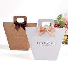 Bedankt cadeaubokkast tas met handvoudige bruiloft kraft papier snoep chocolade parfum verpakking eenvoudig8864906