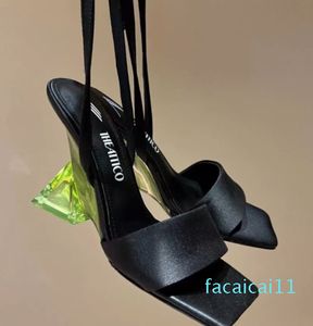 The Attico Sandalo Cheope fuchsia noir Satin de forme spéciale Bride à la cheville Talon Bouts carrés Chaussures de soirée à bout ouvert pour femmes Chaussures de créateur de luxe bo