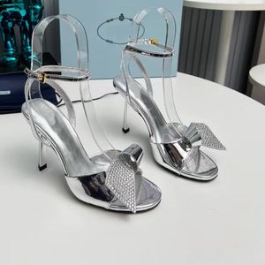 La meilleure marque Sandals à talons hauts pour femmes chaussures de créateur de luxe en cuir