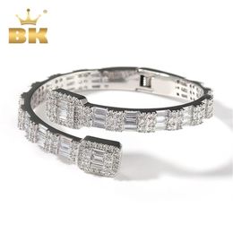 DE BLING KONING 7mm Baguette Manchet Bangel Micro Verharde Bling Vierkante Zirconia Armband Luxe Pols Rapper Sieraden Punk Bangle 2279q