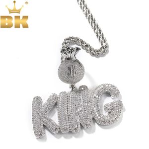 THE BLING KING Lettres à bulles personnalisées avec signe de dollar Sac d'argent Fermoir Nom Pendentif Collier Glacé CZ Charme Hiphop Bijoux 240106