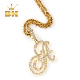THE BLING KING – collier avec pendentif en forme de lettre initiale, police artistique unique, zircone cubique, bijoux hip hop à la mode, A-Z, 26, 240115