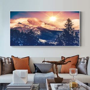 Les premiers rayons du soleil du matin sur la montagne Paysage de la toile Affiches d'affichage et d'impression Toile Peinture à la maison Décoration