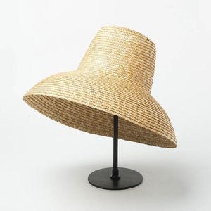 De lampvormige dameszonnen hoed brede rand Summer Beach Hat Dames High Top Straw Hat UV Bescherming Derby Travel Hat240429