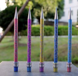 Les derniers raccords de tuyauterie en métal de 12,3 cm Personnalité crayon créatif style cuillères à cigarettes colorées, variété colorée de sélection de styles, support LOGO personnalisé