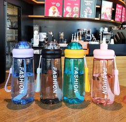 De nieuwste 17oz plastic strookmelk koffiemok, touwlift voor gemakkelijke fitness, verschillende buitwaterbekers, ondersteuning op maat