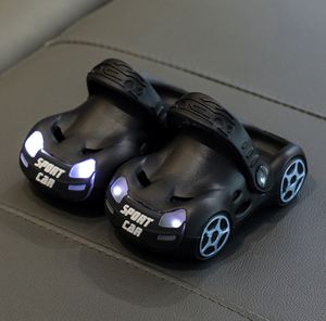 De nieuwste kinderschoenen Luminous Slippers Car Slippers Een verscheidenheid aan stijlen om te kiezen uit Support Custom Logo