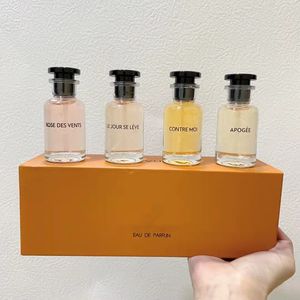 De nieuwste cologne stijl parfums dream rose parfum set kit 4 in 1 met doos festival cadeau voor vrouwen geweldige geur spray 4st 30ml pak gratis levering