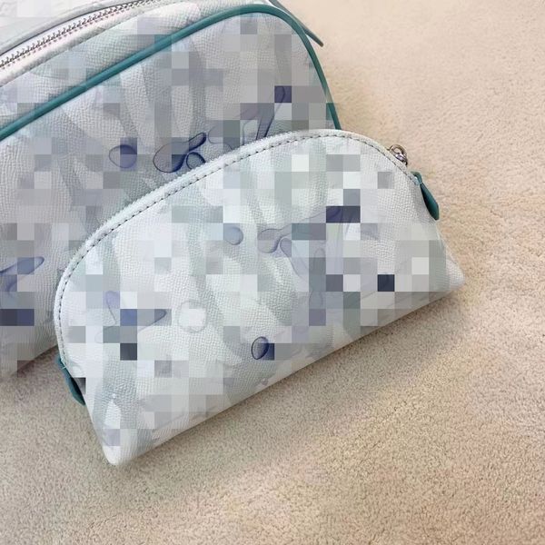 La dernière trousse de maquillage de mode exquise Sac de rangement de toilette de luxe léger à haut niveau d'apparence Sac de rangement de grande capacité