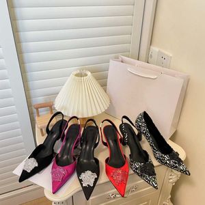 De nieuwste damesschoenen, luxe designermode, klassiek, hoogwaardige damesschoenen met hoge hakken, platform, middelhoge hak, sexy leren platte sandalen met doos 34-42