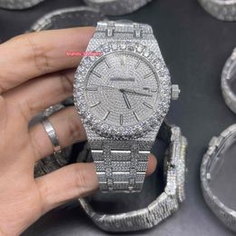 La dernière montre hip hop pour hommes en 2023, grande lunette en diamant, montre brillante galvanisée de qualité supérieure, diamants CZ, plein diamant, fac266o