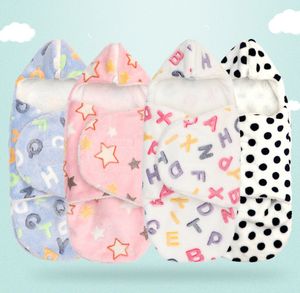 La dernière couverture de taille S, l'emmaillotage anti-choc pour bébé et le sac de couchage épais, de nombreux styles au choix, prennent en charge la personnalisation