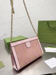 De nieuwste serie cliptas schoudertas designer tas gekoppeld aan de originele ebony lederen matching -ketting en een uitstekende bovenlichaameffect