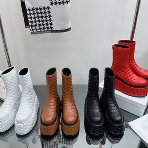 Bottes courtes en cuir brodé à semelles épaisses pour femmes, bottes courtes de styliste à la mode, dernière collection printemps 2023