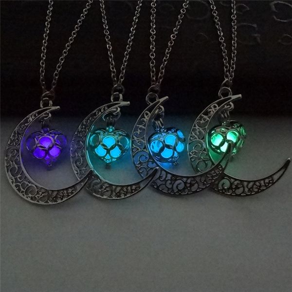 Los collares del corazón de la luna brillan luminosamente en la oscuridad Plata Moda Difusor de aceite esencial Collar Medallones Cadenas Colgante Joyería para mujeres