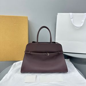 Le nouveau sac à main propose un design cool, haut de gamme, à la mode et minimaliste qui n'est pas ennuyeux