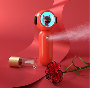Le nouvel instrument d'hydratation par pulvérisation de beauté nano portable USB chargeant l'instrument d'hydratation par pulvérisation froide pour le visage DHL GRATUIT