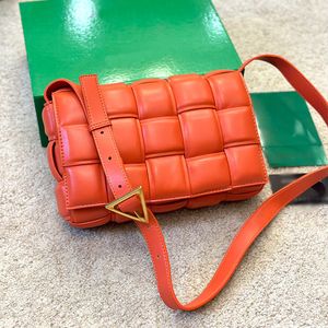 De nieuwe high-end heeft de wereld veroverd handtas geweven tofu tas Zachte tas 26X18 verschillende kleuren om uit te kiezen