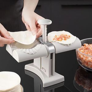 Volautomatische Knoedel Machine Dubbele Kop Druk Dumplings Schimmel DIY Empanadas Ravioli Schimmel Keuken Gadget Accessoires