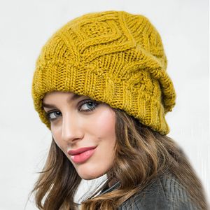 Le nouveau chapeau tricoté en laine douce et épaisse à carreaux en losange pour femmes, chapeau en laine à la mode pour l'automne et l'hiver GD1052