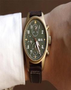 La montre Bronze Chronograph Chronograph entièrement automatique corrige toutes les lacunes du marché Version5869046