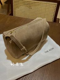 The Row Çanta Tasarımcı Çantaları Kadın Lüksleri The Row Tote Crossbody Deri Kova Yarım Ay Çanta Hilal Koltuk Altı Omuz Çantası Premium dokunmatik çanta