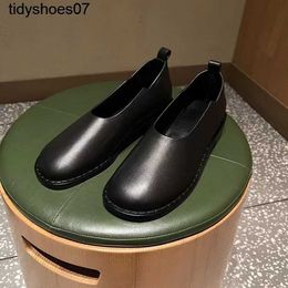 El diseñador de cuero de fila Lefu Shoes New French Muller Slip Leather Flat Sole Soltero Spark Spote Women GWX6 1H3J