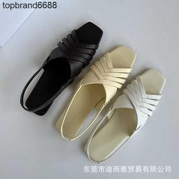 The Row Shoes Designer Women Sandals 2022 Nieuw zomeren leer The Row Small Franse elegante platte platte damesschoenen Maat 34-39