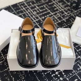 de rij Schoenen Mode Vierkante kop Echt leer Mary Jane platte Schoenen loafers Designer nette schoenen Damesfabrieksschoen