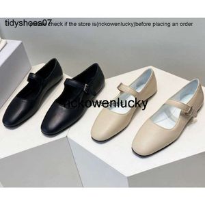 las zapatas de la fila The Row Classic Soft Waxy Square Round Heavy Flat Mary Jane Single Shoes hechos en Dongguan Leather M3qg