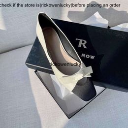 The Row Shoes The Row Designer Dress Shoes Hog Heel Single Shoes for Women in Summer 2022 Nieuwe stijl vierkant kop veelzijdige kleur matching kleine geurige LB51 X032