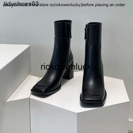 the row shoes The Shoes Dress row Women Designers Rois thick heel short boots for women 2022 new leather inclined square head high heel side zipper Martin 8WJ8