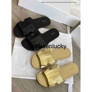 The Row the * Row Shoes 2023 Été Open Toe Black Gold Eel Skin Beach Flat Bottom Slippers for Female Outwear