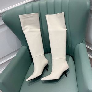 Botas de calidad de la fila Top Simple Pabino de oveja puntiagudo botas de rodilla de tacón alto Boots de diseño de lujo 7cm 7 cm
