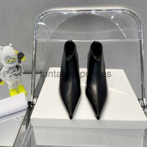 La rangée avec TR Kitten 2022 Chaussures de créateurs chaussures habillées talons hauts britanniques Super chauves