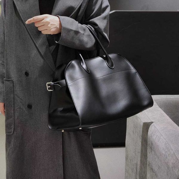 The Rown Tote Bag Spring High Quality Fila Diseñador Bolso Versátil Commuter Cuero Luxurys Bolsa Bolsas de hombro para mujeres 231209