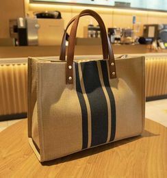 Le sac fourre-tout sac pour femmes mode imprimé lettre toile sacs à main marque de luxe épaule sacs à bandoulière Shopping classique 240125