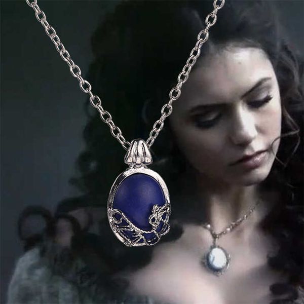 The Vampire Diaries Collier Vintage Katherine Bleu Pierre Pendentif Dainty Mode Populaire Film Bijoux Cosplay Femmes En Gros X0707