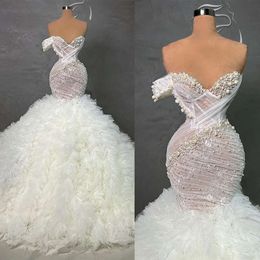 De bruiloft prachtige lieverd van zeemeerminjurken jurken schouder tule parels plooien backless zipper court op maat gemaakte plus size bruidsjurk vestidos de novia