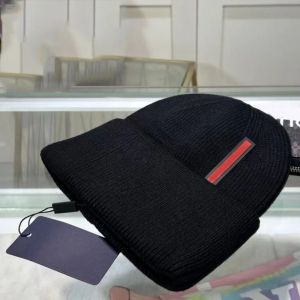 Le chapeau d'hiver sans bords pour hommes et femmes est populaire en ligne pour son design chaleureux, rapide, simple et à la mode GB2401124BF
