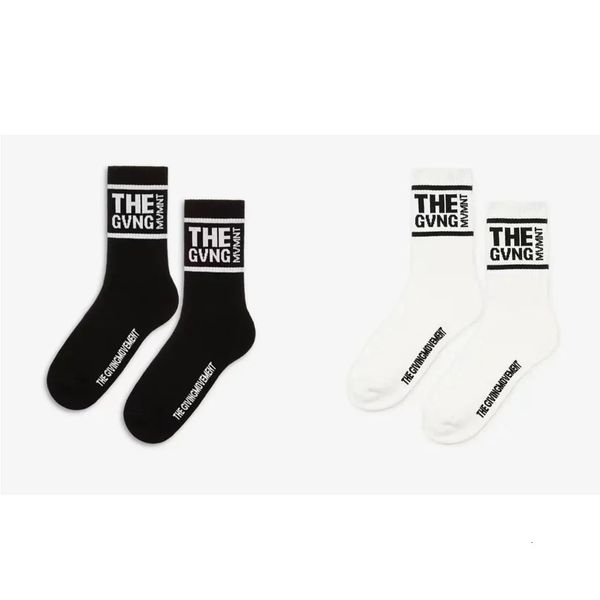 THEGIVINGMOVEMENT imprimé lettre chaussettes bonneterie hommes haute qualité noir blanc Skate chaussette décontracté coton toutes les saisons 240109