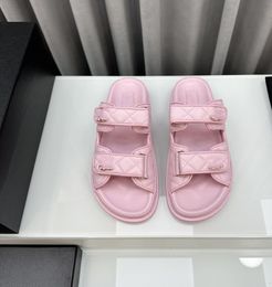 Dikke 2024 Designer Sandals Rubber Soled Fabric Summer Fashion Hot Sell Letter Unisex Slippers voor vrouwen