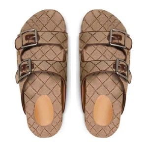 Groot formaat 35-47 hoogwaardige luxurys designer sandalen voor mannen dames mode klassieke bloemenbrokaatglaasjes platte lederen rubber slippers bodem strandschoenen loafers
