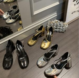 Dikke hak Tabi Ninja Mary Janes schoenen damesmode ronde split-teen gesp sandalen enkele mid-hak schoenen vrouwelijke pompen